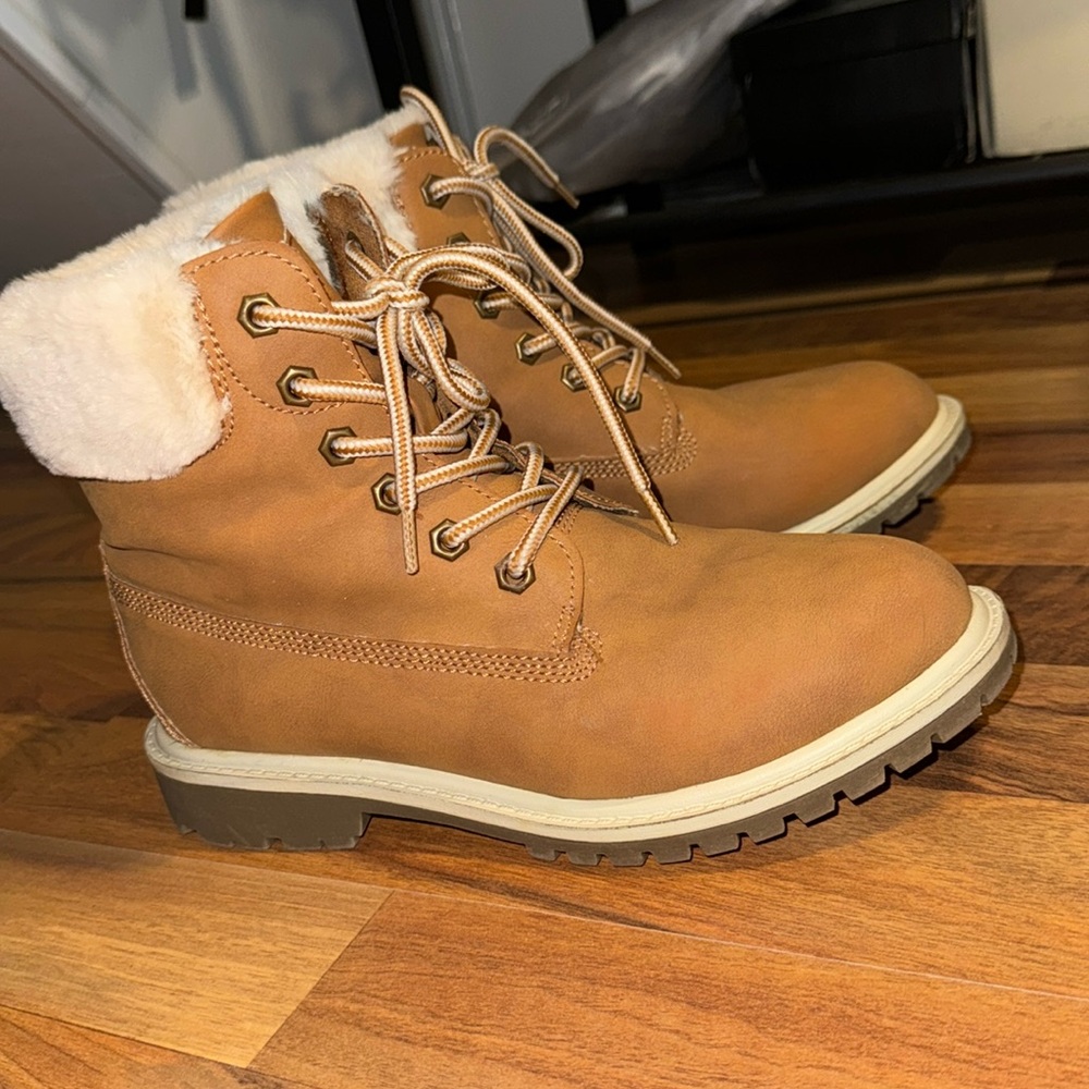 Unionbay faux fur boots